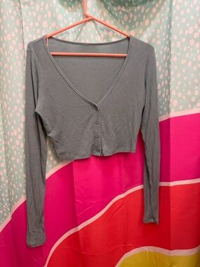 Cropped Alo Ribbed V-Neck Button Front Top